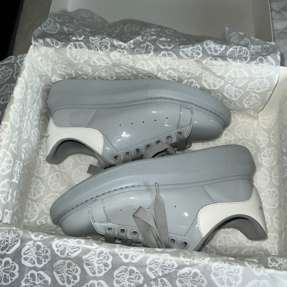 Alexander McQueen silver metallic sneakers - Picture 1 of 10